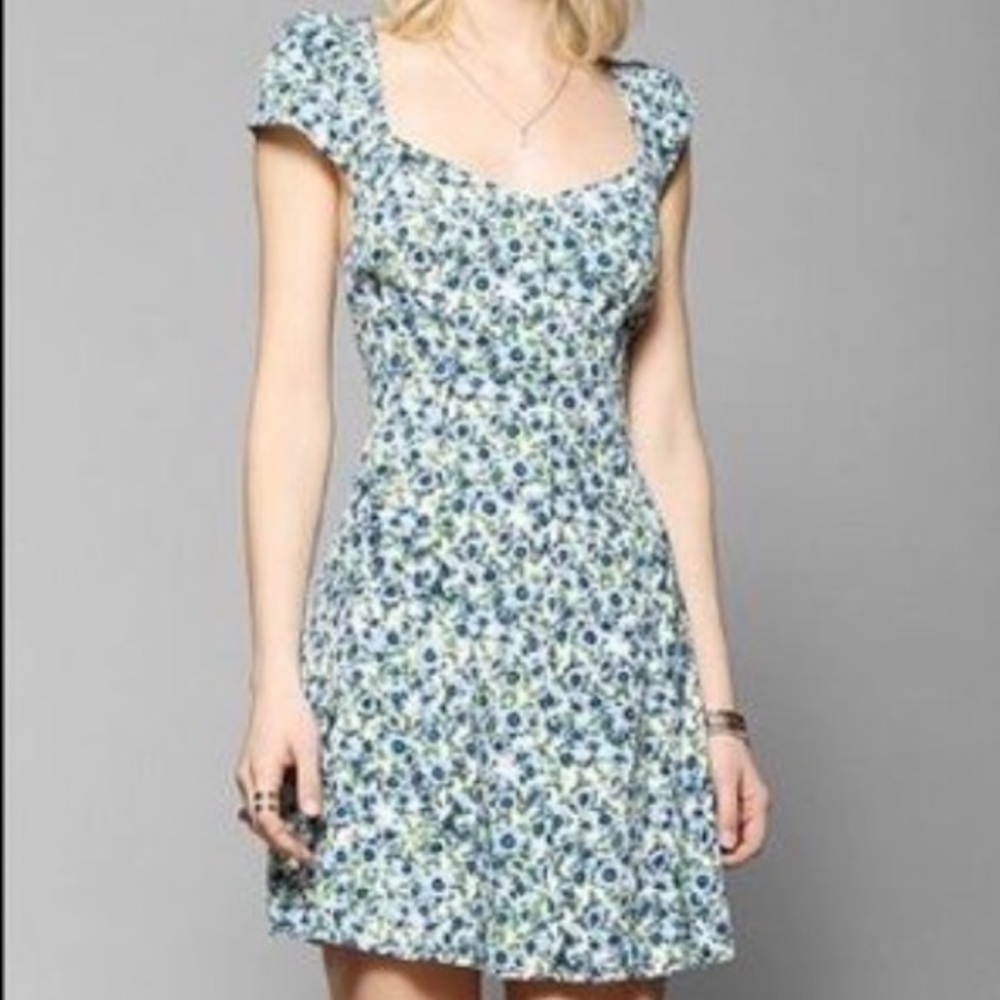Urbanoutfitters blue floral dress